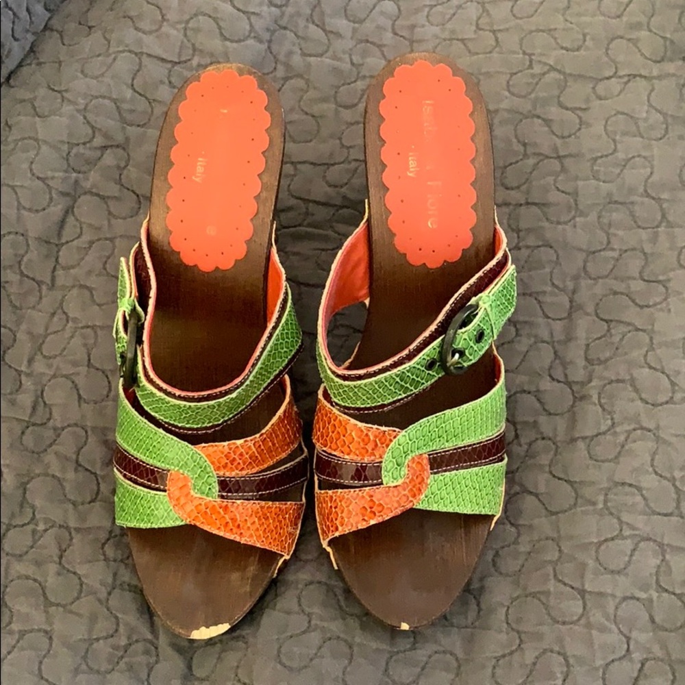 Isabella Fiore Pursue Sandals in Lime